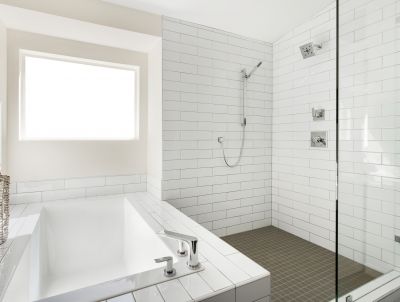 Tile Accents in Modern Shower